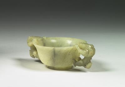 图片[3]-Jade incense burner with dragon-shaped handles and carved “shou (longevity)” character (with wood lid topped with a jade finial), Ming dynasty (1368-1644)-China Archive